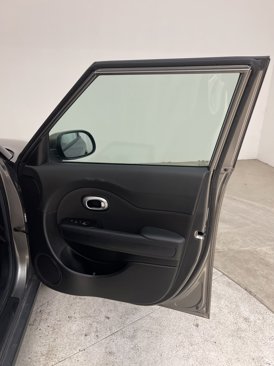 Used 2018 Kia Soul image 18
