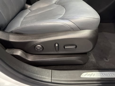 Used 2019 Buick Envision Essence image 13