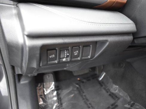 Used 2021 Subaru Outback Touring XT image 12