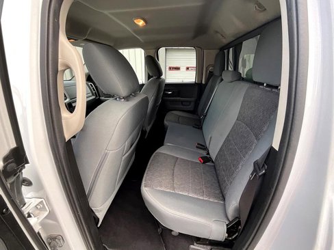 Used 2015 RAM 1500 SLT image 33