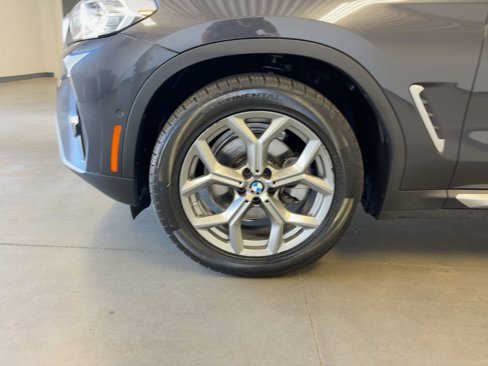 Certified 2024 BMW X4 xDrive30i image 11