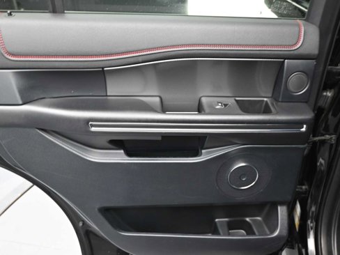 Used 2020 Ford Expedition Limited w/ Equipment Group 303A image 16