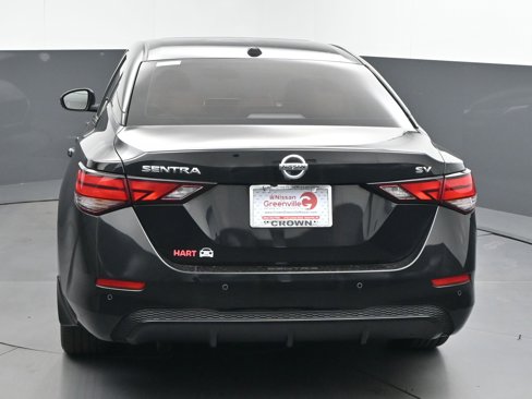 Used 2020 Nissan Sentra SV image 7