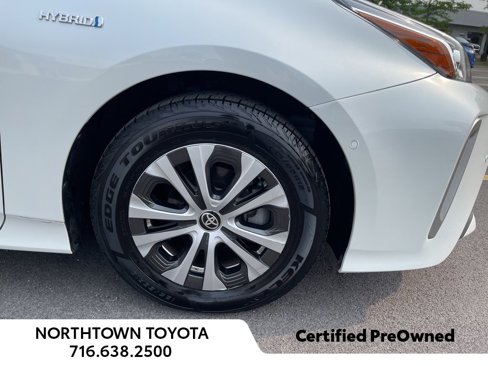 Used 2022 Toyota Prius XLE image 31