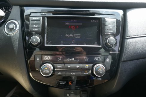 Used 2020 Nissan Rogue SV image 27