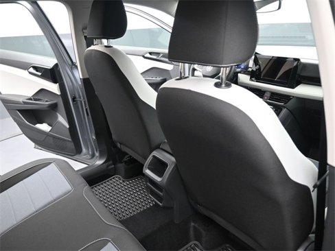 New 2025 Volkswagen Taos S image 25