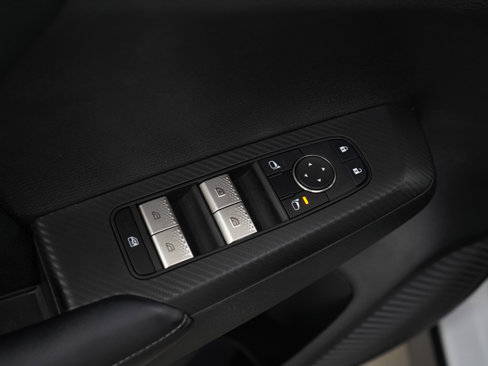 Used 2024 Mitsubishi Outlander ES image 19