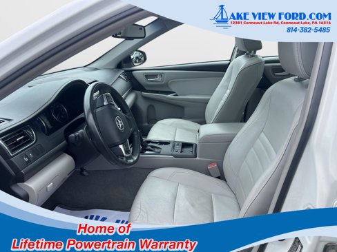 Used 2017 Toyota Camry XLE image 28