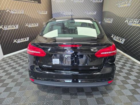 Used 2016 Ford Focus SE w/ Equipment Group 201A image 12