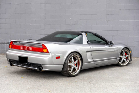Used 2002 Acura NSX T image 3