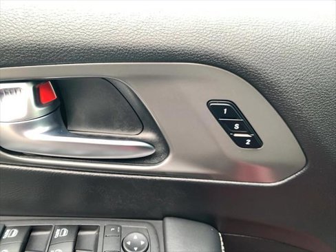 New 2025 Chrysler Pacifica Select image 13