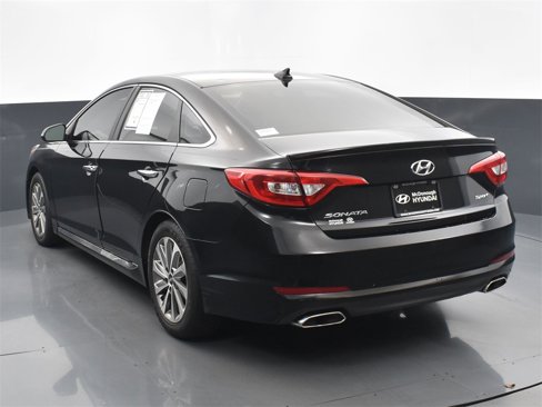 Used 2016 Hyundai Sonata Sport w/ Option Group 02 image 5