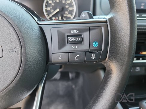 Used 2021 Nissan Rogue SV image 30