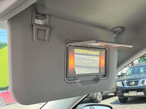Used 2022 Ford Escape SE image 12