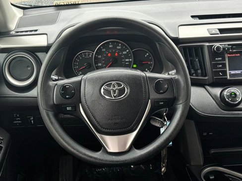 Used 2016 Toyota RAV4 LE image 13