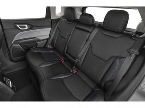 Certified 2022 Jeep Compass Limited w/ Elite Group image 18