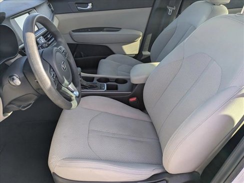 Used 2018 Kia Optima LX w/ 17" Alloy Wheels Package image 15