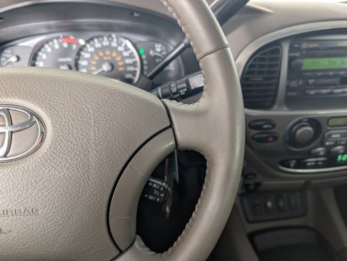 Used 2005 Toyota Sequoia Limited image 17