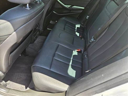 Used 2019 BMW 530e w/ Convenience Package image 20