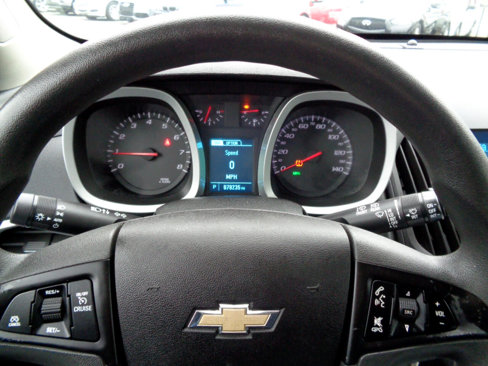 Used 2015 Chevrolet Equinox L image 17