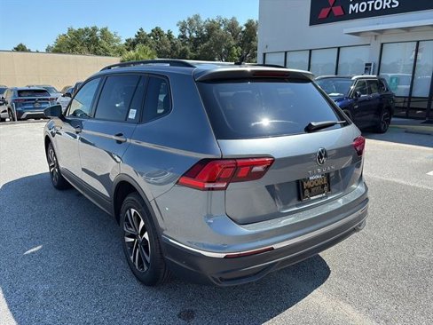 Used 2022 Volkswagen Tiguan S image 4