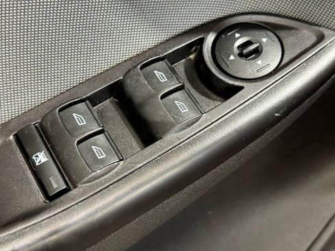 Used 2014 Ford Focus SE w/ SE Winter Package image 29