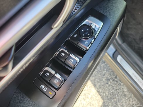 Used 2020 Kia Telluride LX image 10