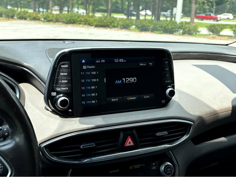 Used 2020 Hyundai Santa Fe Limited image 10