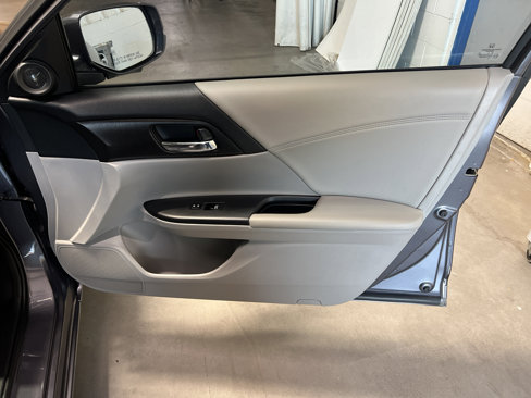 Used 2013 Honda Accord EX image 25