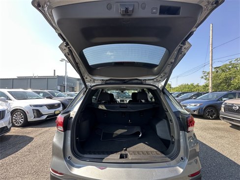 Used 2023 Chevrolet Equinox LT w/ Driver Convenience Package image 40
