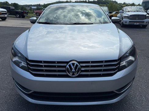 Used 2013 Volkswagen Passat TDI SE image 8
