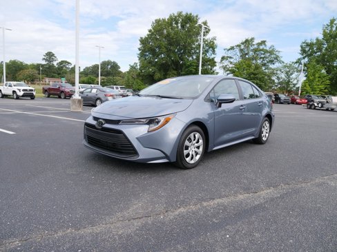 Used 2025 Toyota Corolla LE image 8