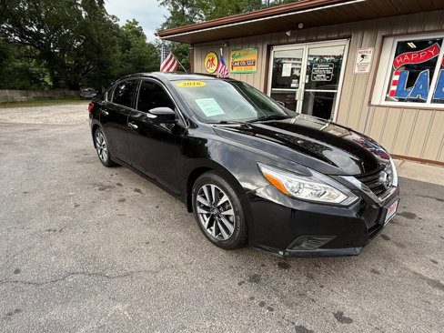 Used 2016 Nissan Altima 2.5 SV w/ Convenience Package image 2