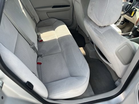 Used 2011 Chevrolet Impala LT image 20