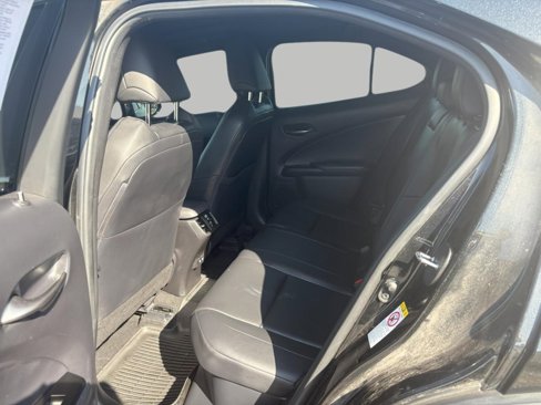 Used 2019 Lexus UX 250h image 18