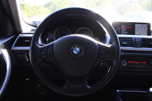 Used 2015 BMW 320i xDrive Sedan image 30