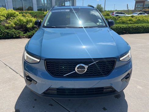 Certified 2023 Volvo XC40 B5 Plus w/ Protection Package Premier image 8