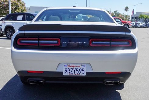 Used 2023 Dodge Challenger SXT image 10