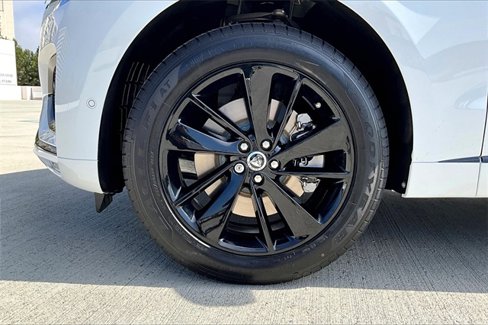 New 2026 Jaguar F-PACE R-Dynamic S image 12