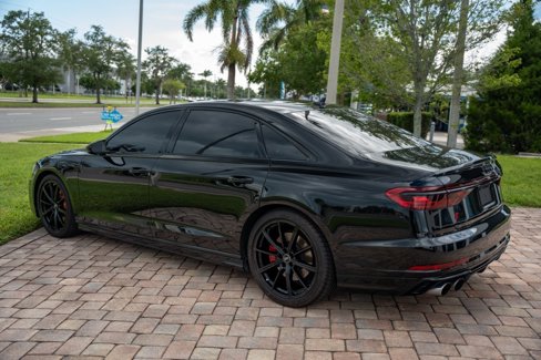 Used 2023 Audi S8 image 4