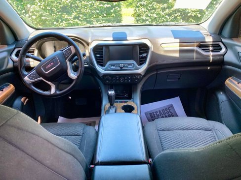 Used 2017 GMC Acadia SLE image 8