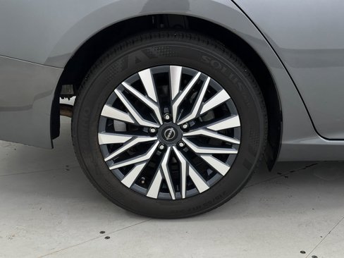 Used 2024 Nissan Altima 2.5 SV image 31