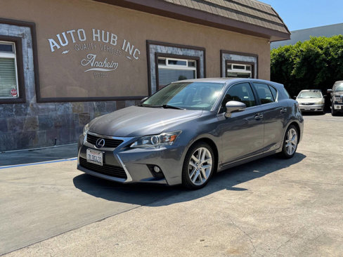 Used 2015 Lexus CT 200h image 1