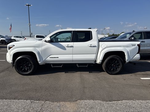 Used 2024 Toyota Tacoma 4x4 Double Cab image 2