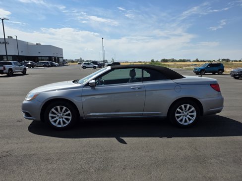 Used 2014 Chrysler 200 Touring image 8