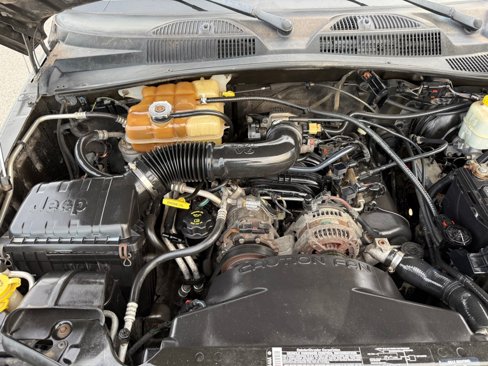 Used 2005 Jeep Liberty Renegade image 20