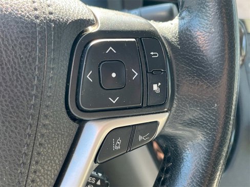Used 2020 Toyota Sienna XLE image 34
