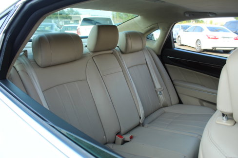 Used 2012 Hyundai Equus Signature image 17