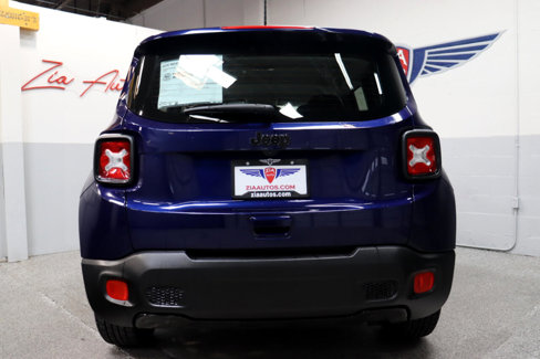 Used 2018 Jeep Renegade Altitude image 4