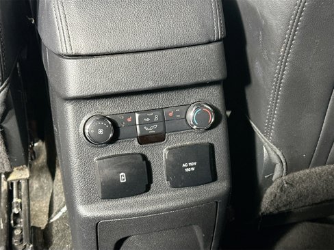 Used 2017 Ford Explorer Limited image 24